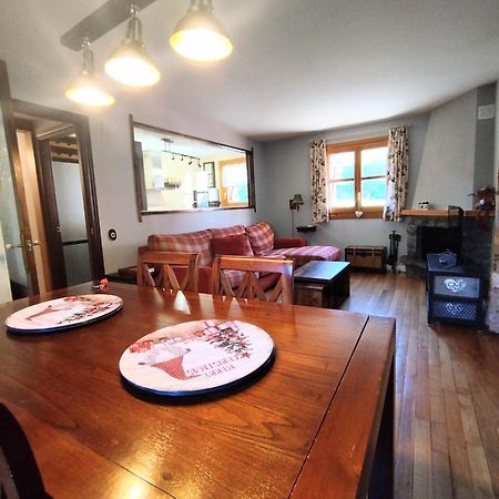 Apartmán Check-In Casas Cumbre De Benasque Eriste Exteriér fotografie